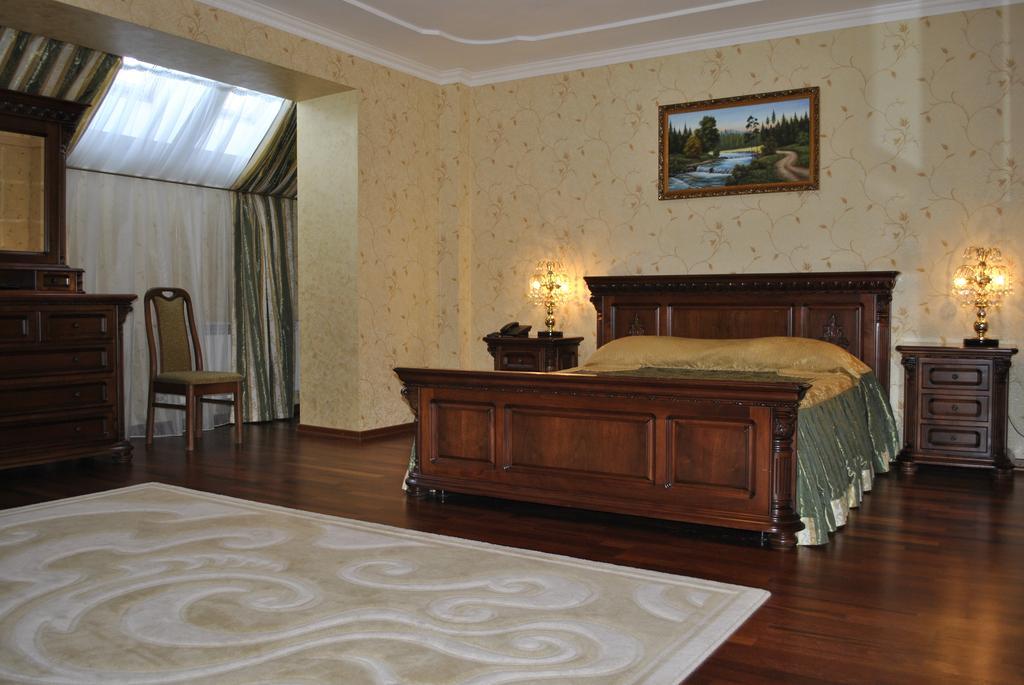 Olymp Hotel Ujgorod Dış mekan fotoğraf