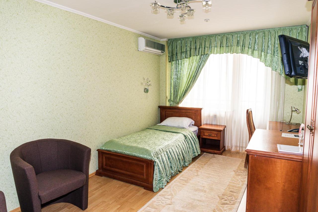 Olymp Hotel Ujgorod Dış mekan fotoğraf