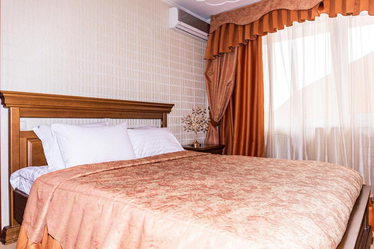 Olymp Hotel Ujgorod Dış mekan fotoğraf