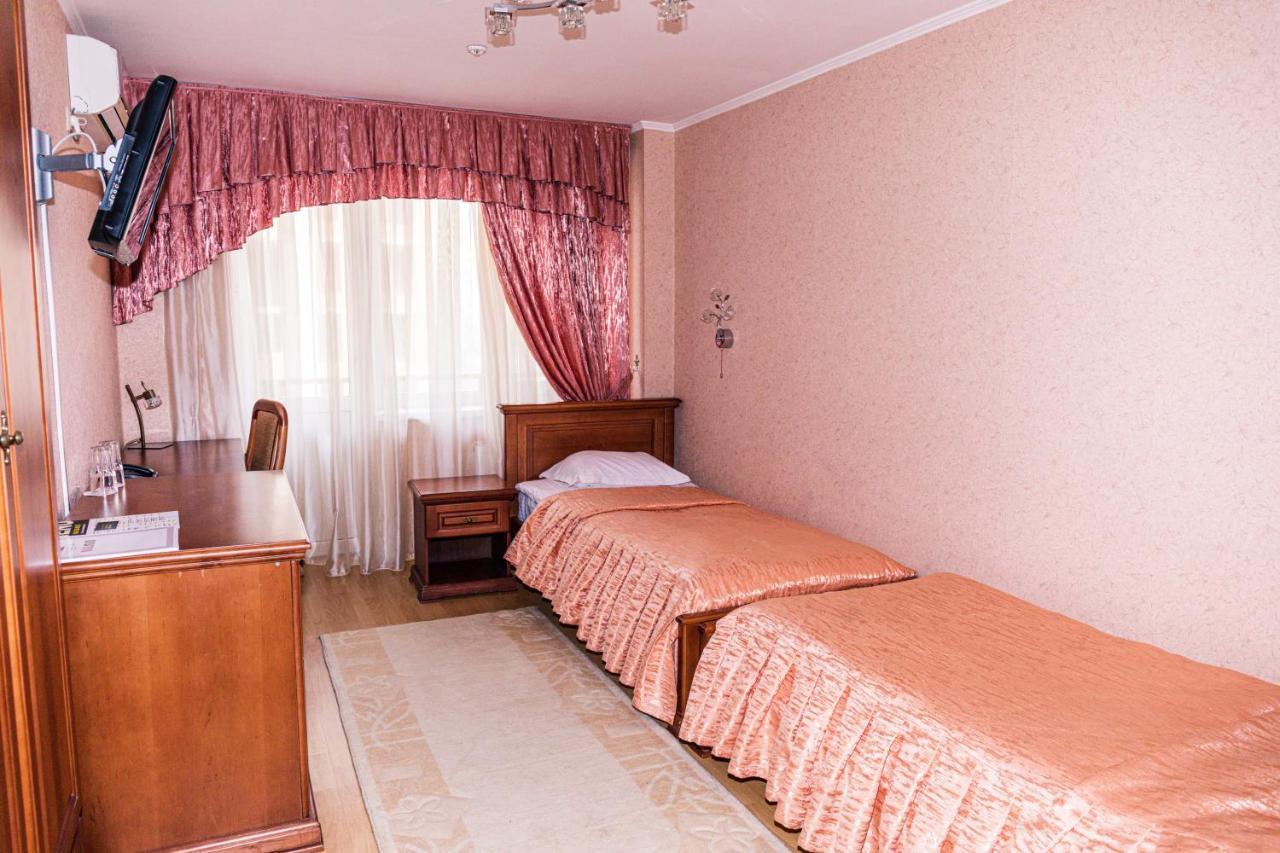 Olymp Hotel Ujgorod Dış mekan fotoğraf