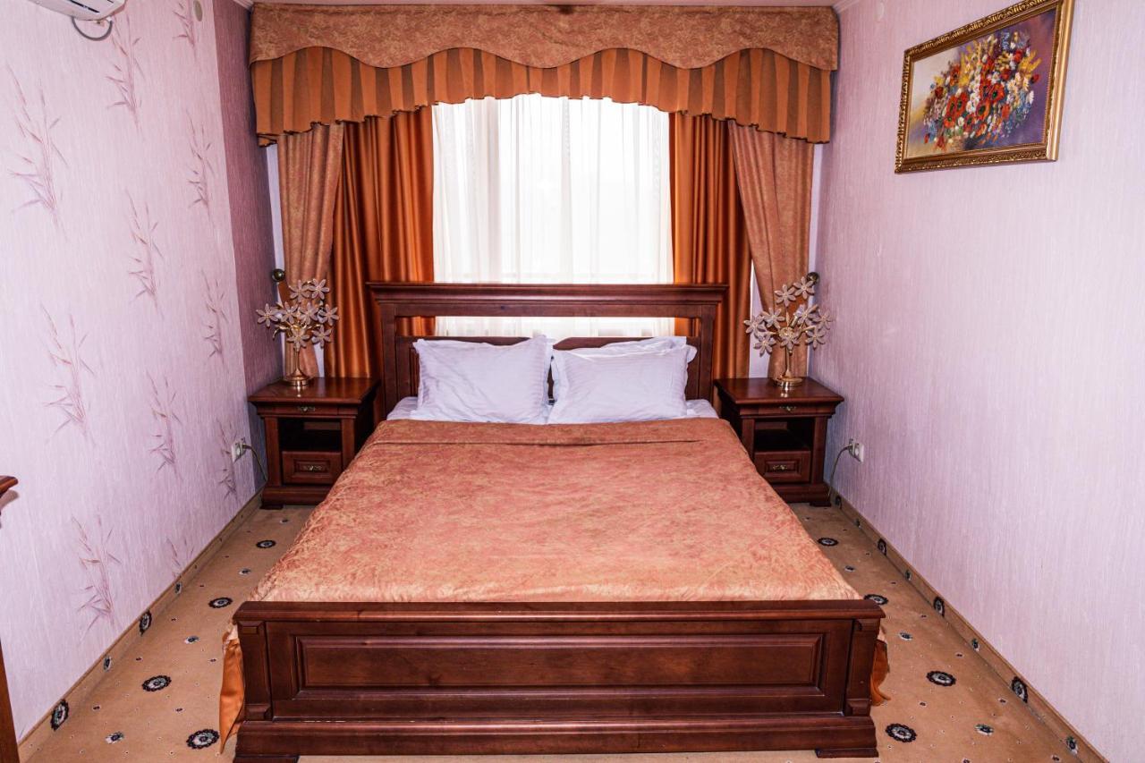 Olymp Hotel Ujgorod Dış mekan fotoğraf